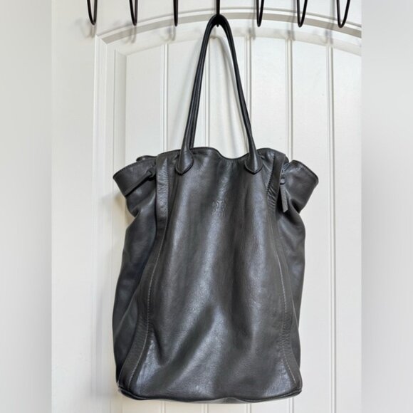 Handbags - Via de Ginori Firenze Grey Leather Tulip Expandable Shoulder Bag. 10x15x7.5